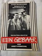 Een Gebaar - Wim de Bie, Kees van Kooten, Freek de Jonge, Ophalen of Verzenden, Gelezen