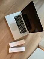 Defecte MacBook Pro met 2 defecte apple pencil, Computers en Software, Apple Macbooks, 13 inch, Zo goed als nieuw, Onbekend, Ophalen