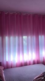 Fuchsia roze vitrage met zilverkleurige ringen, Huis en Inrichting, Stoffering | Gordijnen en Lamellen, Ophalen, Zo goed als nieuw