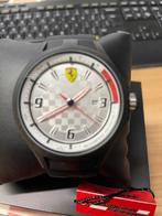 Ferrari horloge met datum aanduiding., Overige merken, Kunststof, Ophalen of Verzenden, Zo goed als nieuw