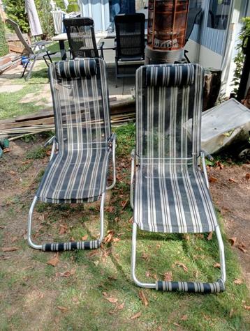  Ligbedden, tuinstoelen beschikbaar voor biedingen
