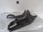 Treeplank / voetplaat Vespa gts 125 - 250 - 300 cc lucido 94, Ophalen