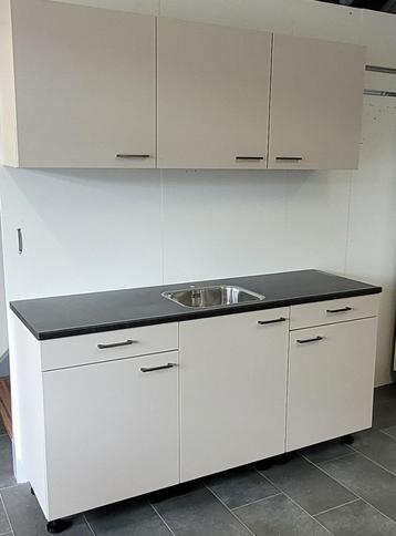 Bruynzeel Keuken Khasmir 180cm – Nieuw compleet €1.395 beschikbaar voor biedingen
