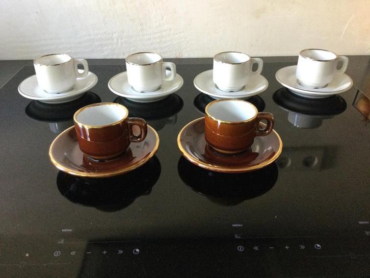 Delaunay Drome France espressokopjes, 4 wit, 2 donkerbruin, Huis en Inrichting, Keuken | Servies, Zo goed als nieuw, Kop(pen) en/of Schotel(s)