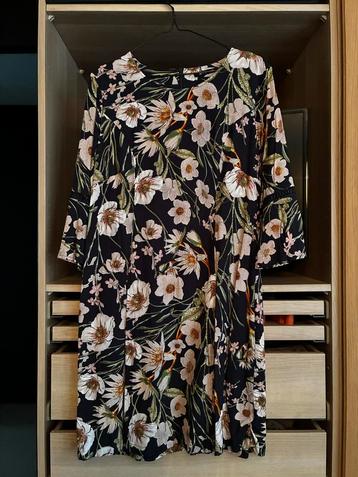 MICHA Jurk Bloemenprint - Klassiek & Elegant beschikbaar voor biedingen