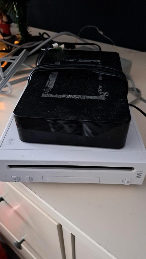 Wii met toebehoren, Spelcomputers en Games, Spelcomputers | Nintendo Wii, Gebruikt, Met 2 controllers, Ophalen