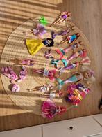 Barbies met veel accessoires, Ophalen, Gebruikt, Barbie