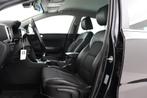 Kia Sportage 1.6 GDI DynamicLine | Stoelverwarming V+A | Cru, Voorwielaandrijving, Lichtsensor, 4 cilinders, Leder en Stof