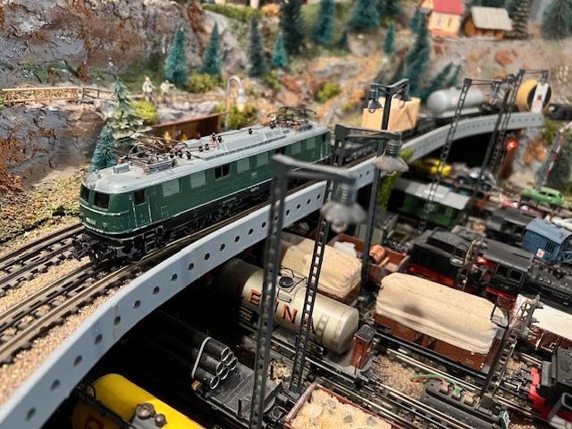 trix Express E 50 type  233, Hobby en Vrije tijd, Modeltreinen | H0, Gebruikt, Locomotief, Gelijkstroom, Trix, Analoog, Ophalen of Verzenden