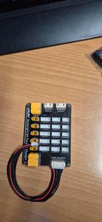 UPRUAV Blacklight B4 Parallel Charger, Ophalen of Verzenden, Gebruikt, Oplaadbaar
