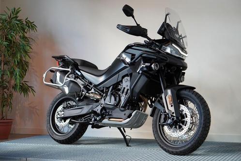 CFMOTO 800 MT EXPLORER (bj 2025) CF Moto 800MT, Motoren, Motoren | Overige merken, Bedrijf, Overig, meer dan 35 kW, 2 cilinders