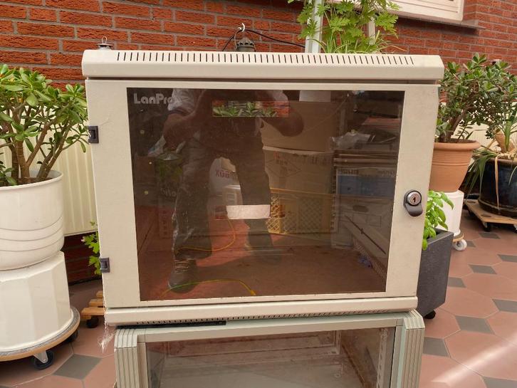 Lege Schakel/Communicatie kast 19", Hobby en Vrije tijd, Elektronica-componenten, Gebruikt, Ophalen