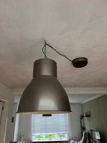 Mooie Hanglamp - Industrieel Design beschikbaar voor biedingen