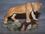 Prachtig beeldje Leeuwin. Geharo collectables. 16x9 cm. Nwst, Ophalen of Verzenden, Zo goed als nieuw, Dier