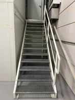 Stalen trap, Ophalen, Zo goed als nieuw, 2 tot 4 meter