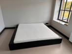 Bedframe en matras van IKEA 180x200, 180 cm, Ophalen of Verzenden, Zo goed als nieuw, Tweepersoons