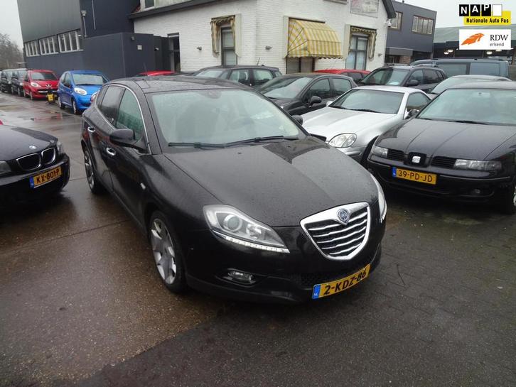 Lancia Delta 1.4 M.air Platinum pano leer elek pak nap apk, Auto's, Lancia, Te koop, Delta, ABS, Airbags, Airconditioning, Boordcomputer