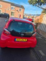 Toyota Aygo 1.0 12V Vvt-i 5DRS MMT 2010 Rood, 4 stoelen, 68 pk, Origineel Nederlands, Particulier