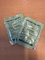 2 zakjes nutricia van defensie / bij uitdroging, Verzamelen, Ophalen of Verzenden, Landmacht, Nederland, Embleem of Badge