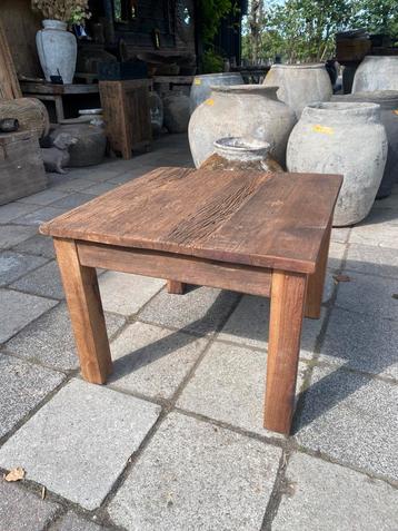 Old Wood salontafel - bijzettafel beschikbaar voor biedingen