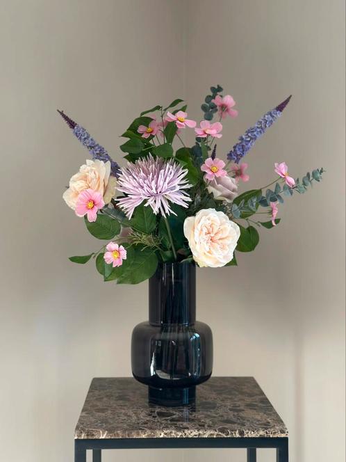 Vaas met zijden bloem boeket compleet, Huis en Inrichting, Woonaccessoires | Kunstplanten en Kunstbloemen, Nieuw, Ophalen of Verzenden