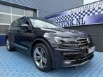 Volkswagen Tiguan 1.5 TSI R-LINE ADAP CRUISE TREKHAAK P-CAM, 12 maanden, Euro 6, Zwart, Origineel Nederlands