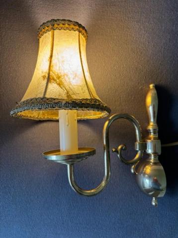 nostalgisch wandlampje beschikbaar voor biedingen