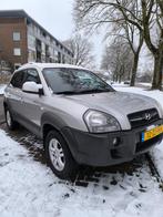 Hyundai Tucson 2.0 I 2WD 2008 Grijs, Auto's, Zwart, 4 cilinders, Origineel Nederlands, 75 €/maand