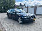 BMW 3-Serie | 320i Touring AUT | 2002 Zwart, Auto's, BMW, Achterwielaandrijving, 1440 kg, Zwart, Leder en Stof