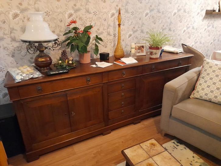 Mooie kersenhouten dressoir, bijna gratis, Huis en Inrichting, Kasten | Dressoirs, Zo goed als nieuw, 200 cm of meer, 25 tot 50 cm