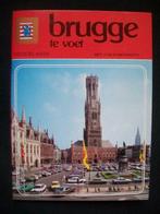 Brugge te voet, Ophalen of Verzenden, Zo goed als nieuw, Reisgids of -boek, Benelux