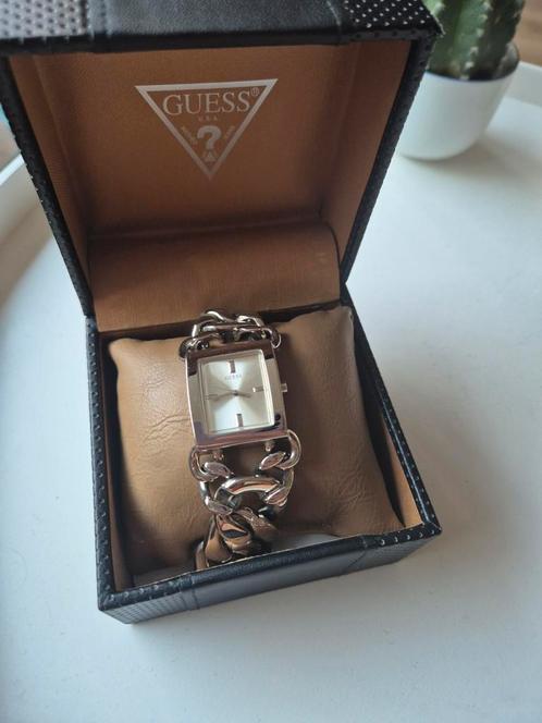 Horloge van Guess, Sieraden, Tassen en Uiterlijk, Horloges | Dames, Gebruikt, Guess, Staal, Staal, Ophalen of Verzenden