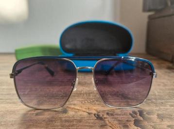 Tom ford achtige stevige zonnebril met rayban doosje beschikbaar voor biedingen