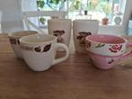 kopjes en bekers van Jet ter Steege, Huis en Inrichting, Keuken | Servies, Ophalen of Verzenden, Gebruikt, Overige stijlen, Kop(pen) en/of Schotel(s)