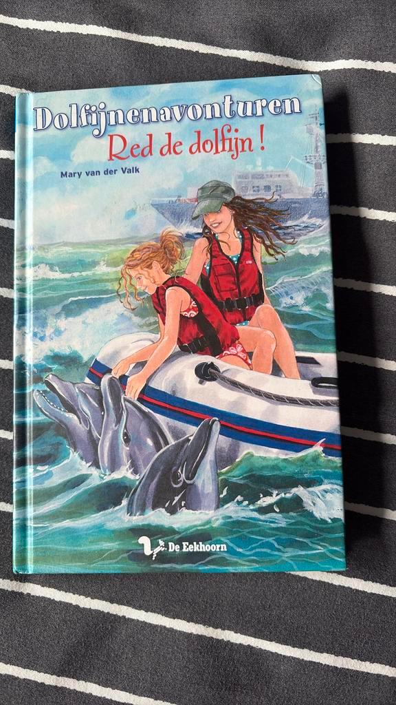 Mary van der Valk - Red de dolfijn, Boeken, Kinderboeken | Jeugd | 10 tot 12 jaar, Zo goed als nieuw, Ophalen of Verzenden