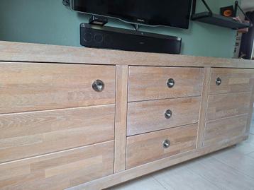 Dressoir beschikbaar voor biedingen