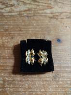 Vintage oorbellen van Avon met originele doosje, Sieraden, Tassen en Uiterlijk, Ophalen of Verzenden, Overige materialen, Oorbellen