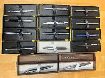 14 x Cross diverse Cross pennen, showroomstaat beschikbaar voor biedingen