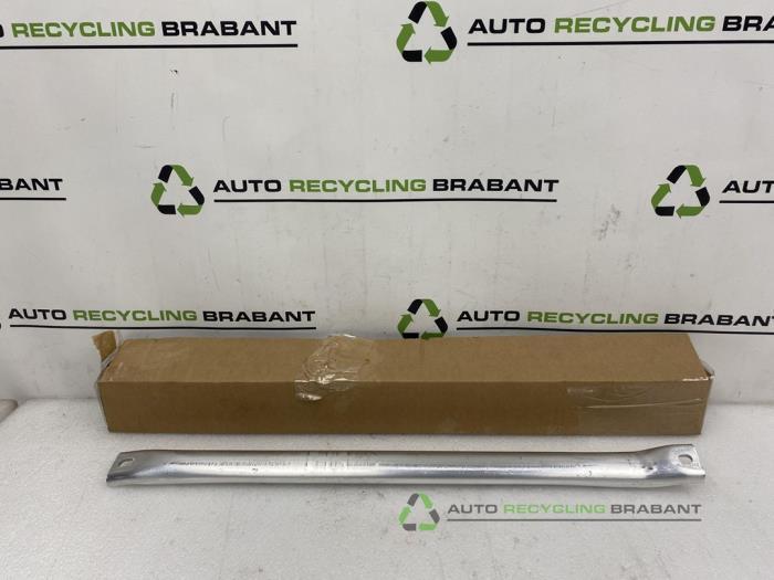 Veerpootbrug van een BMW X5, Auto-onderdelen, Ophanging en Onderstel, Gebruikt, 3 maanden garantie, Ophalen of Verzenden