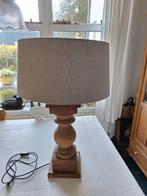 Houten Balluster Lamp met Warme Kap, Hout, Gebruikt, 50 tot 75 cm, Ophalen of Verzenden