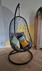 Hangstoel izgs ei, Huis en Inrichting, Stoelen, Ophalen, Eén