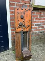 oud gereedschap Dommekracht of kelderwind(e), Ophalen