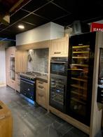 Showr. keuken Santiago Oak, Ophalen, Bruin, Graniet of Steen, Enkelwandige keuken