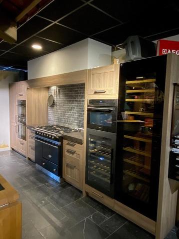 Showr. keuken Santiago Oak beschikbaar voor biedingen