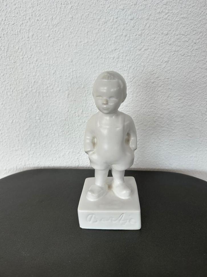 Bartje Bartels, het boegbeeld van Drenthe. 19 cm. hoog, Verzamelen, Beelden en Beeldjes, Zo goed als nieuw, Ophalen of Verzenden