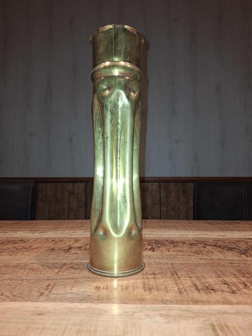Originele WWI Trench Art Vaas – 75mm Franse huls – 1918, Verzamelen, Militaria | Algemeen, Landmacht, Hulzen of Bodemvondsten