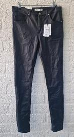 b.young Kato Kiko coated jeans zwart maat 30 nieuw, Kleding | Dames, Spijkerbroeken en Jeans, Ophalen of Verzenden, Nieuw, Zwart