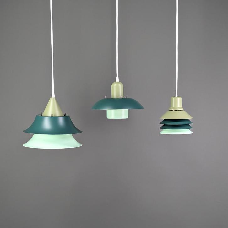 Set van 3 Scandinavische lampen in groene kleuren, Huis en Inrichting, Lampen | Hanglampen, Zo goed als nieuw, 75 cm of meer, Kunststof