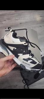 Balenciaga Track Sneakers, Nieuw, Ophalen of Verzenden, Wit, Sneakers of Gympen