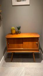 Sfeervol en fijn retro/vintage kastje met opbergruimte, Huis en Inrichting, Kasten | Dressoirs, Ophalen, 50 tot 100 cm, 25 tot 50 cm